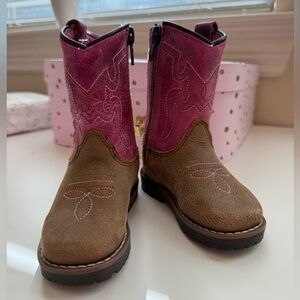 Shyanne Girls Pink Cowgirl Boots / Size 4D / Great Condition / New / No Box